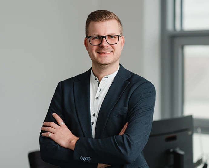 Aperion - Philipp Hochratner